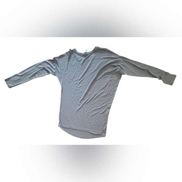 Athleta Womens LS long sleeve shirt Sz small oversized - Picture 6 of 7